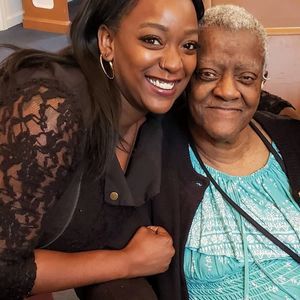 Meet your Posher, Toya